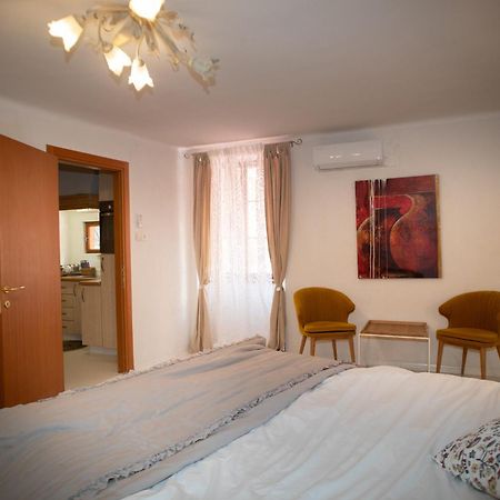 Apartment Jolli Rovinj Bagian luar foto